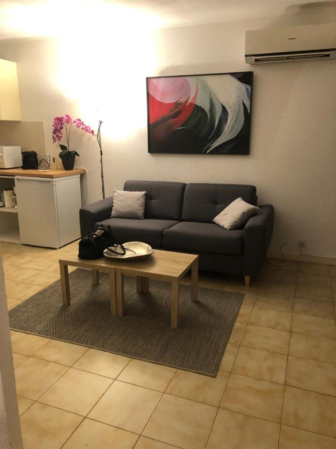 망들리유 라 나플 Ellie'S Place 아파트 외부 사진